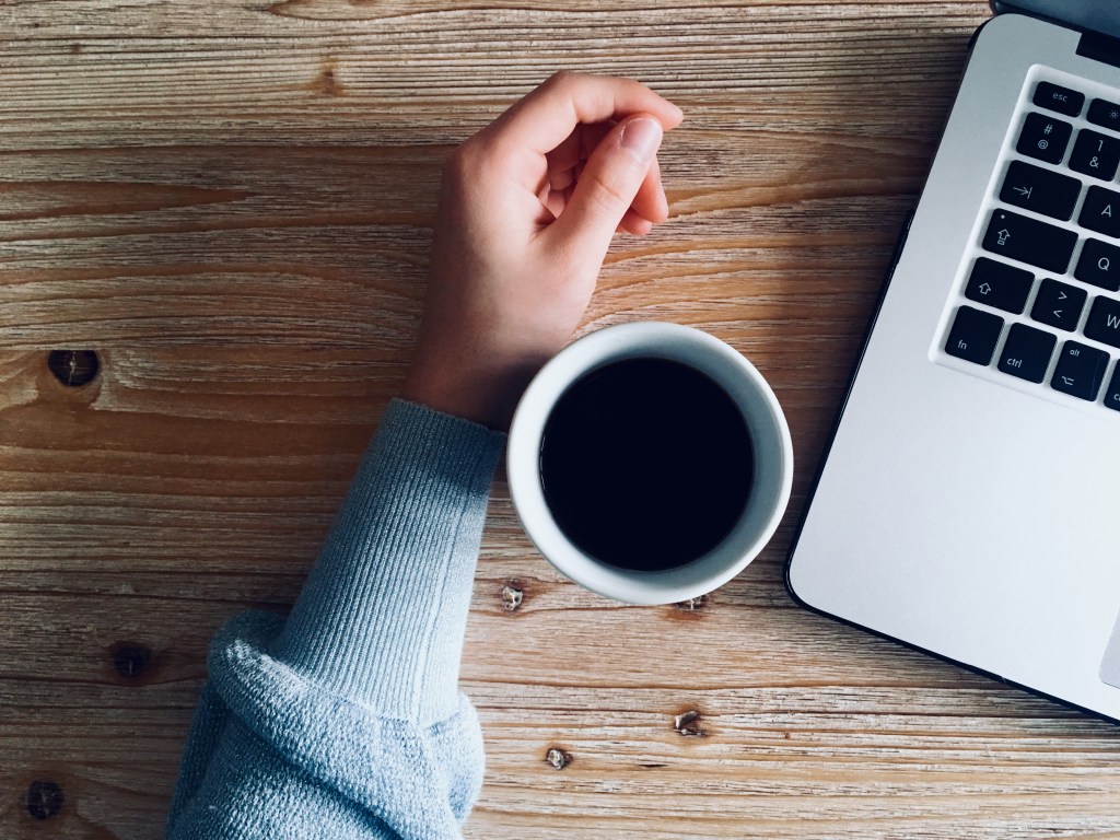 5 Things You Can Do As A Student To Have A FLATTERING Online Presence (& get that job).
