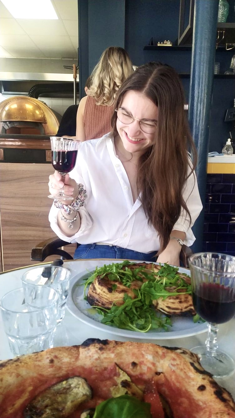5 authors I would love to have dinner with